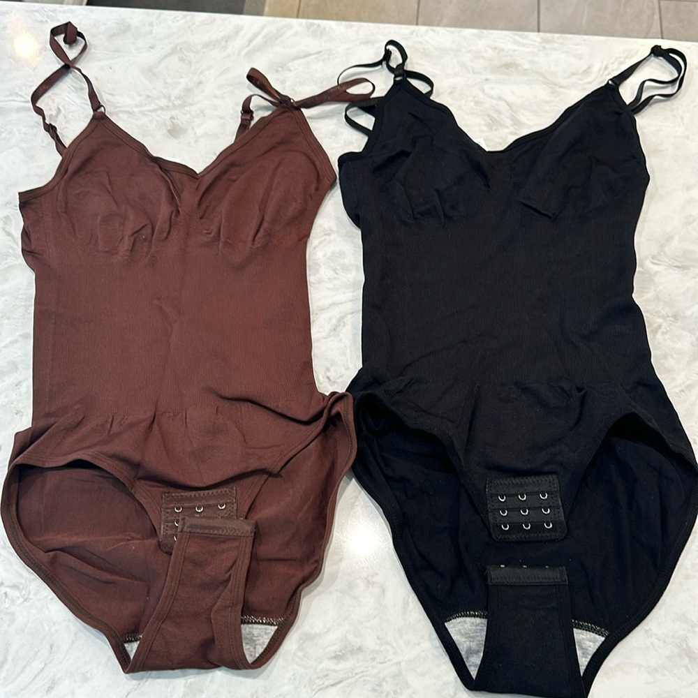 New never worn Revenge Body full bottom body suits. Size xs/s